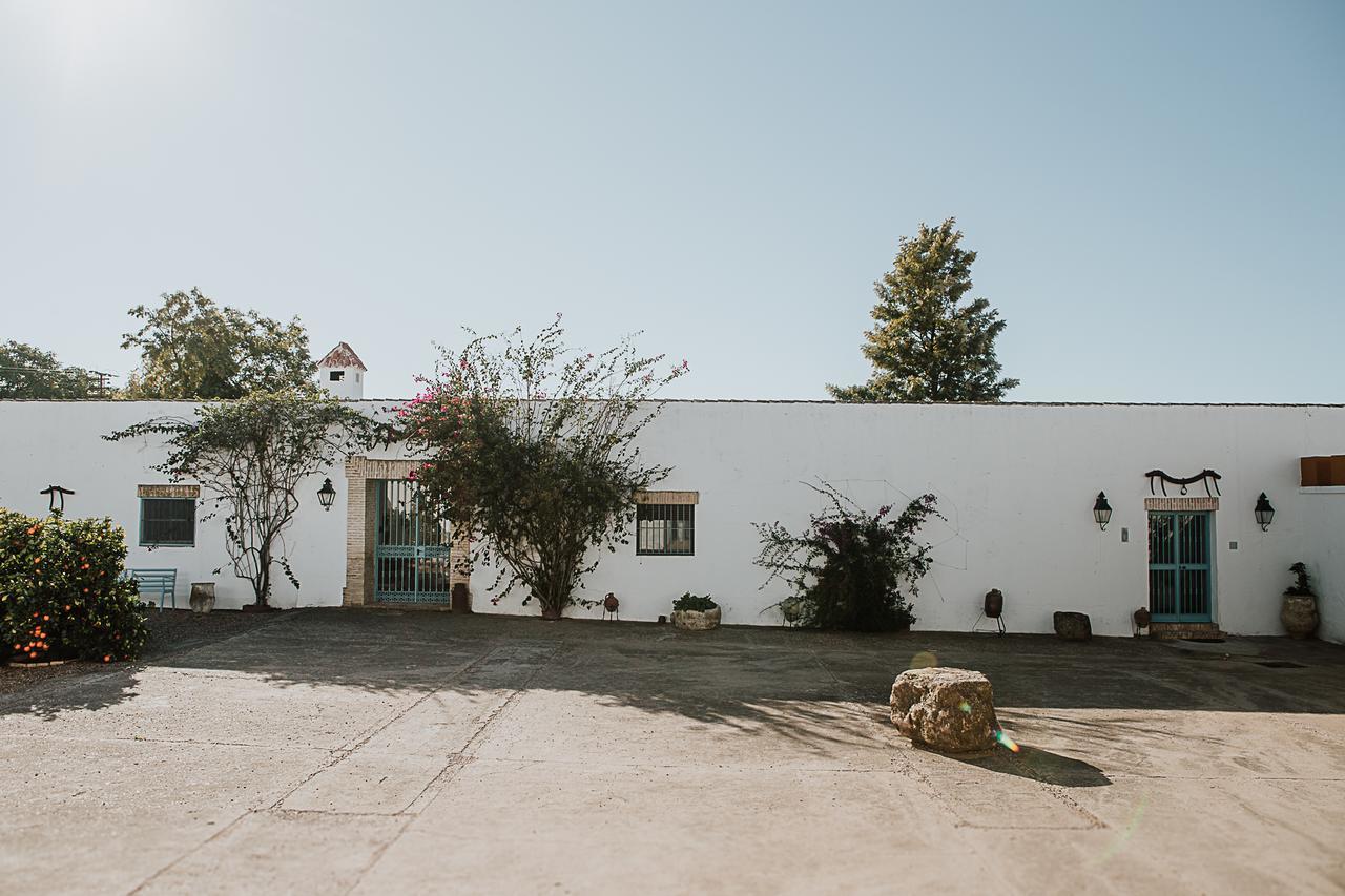 Villa Cortijo Santa Clara Carmona  Esterno foto